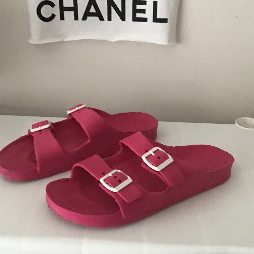 Pink buckle beach,pool sandals 7/8